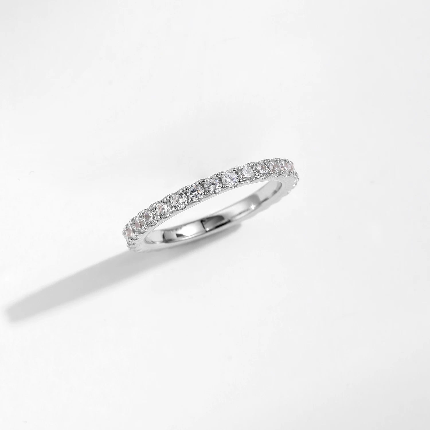 Anel Aparador em Moissanite - Virena Haloir