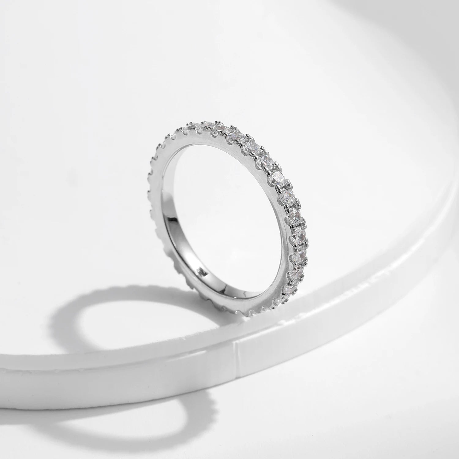 Anel Aparador em Moissanite - Virena Haloir