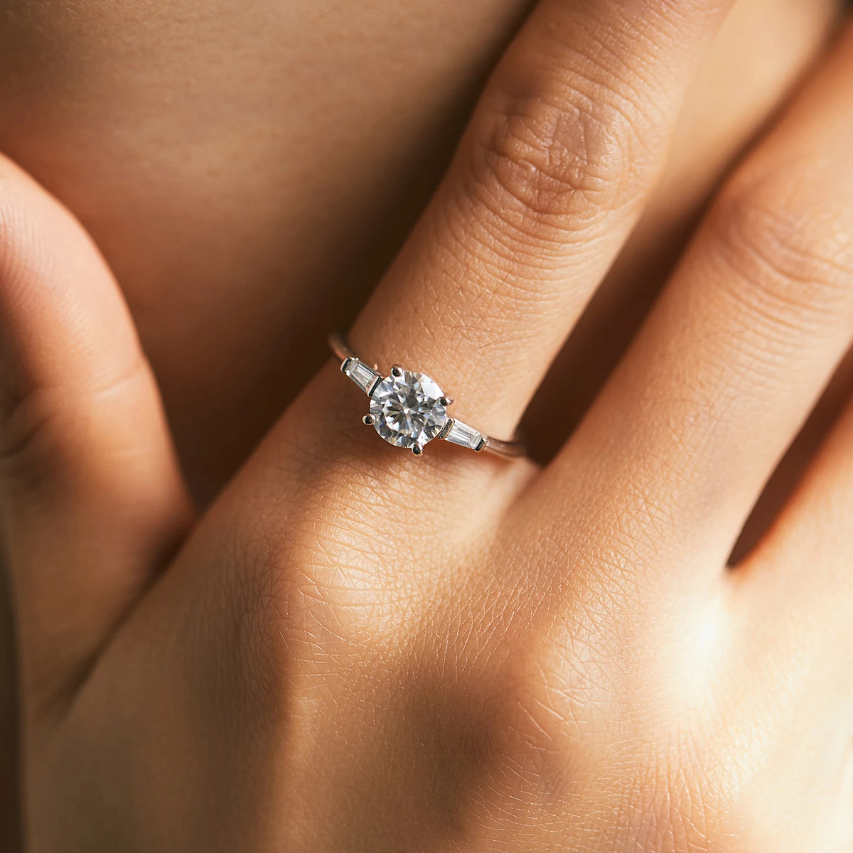 Anel Solitário em Moissanite - Virena Esméra