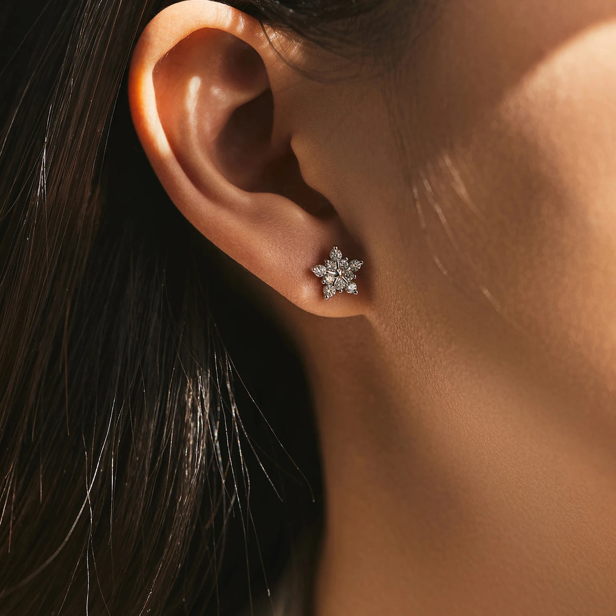 Brinco Ponto de Luz em Moissanite – Virena Floccia