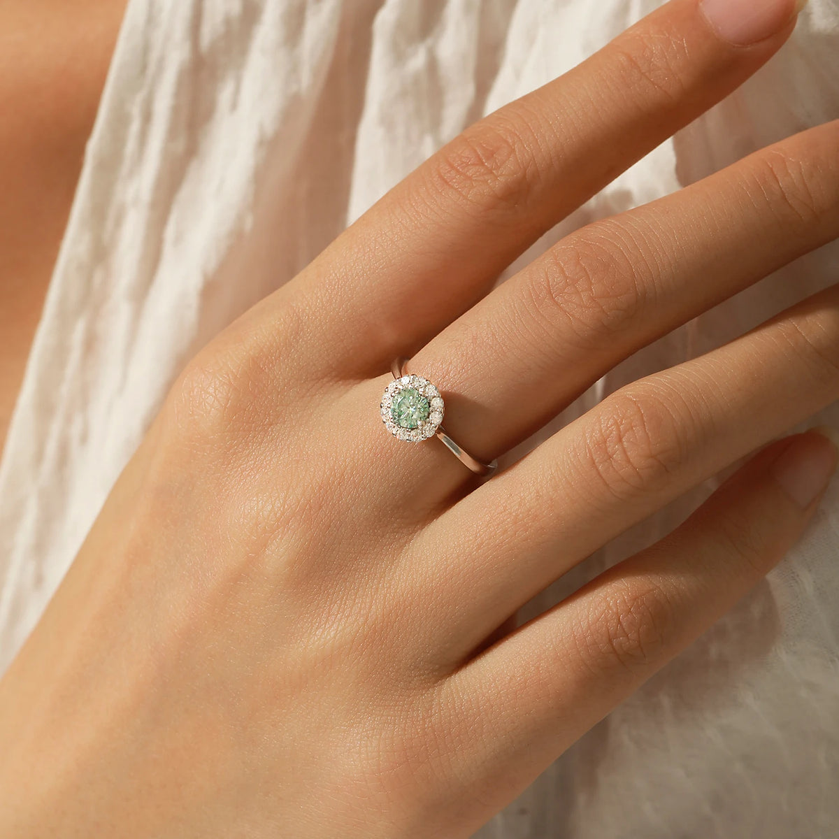 Anel Solitário em Moissanite - Virena Viridis