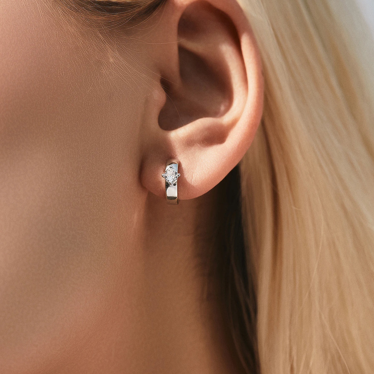Brinco Argola em Moissanite – Virena Nuvia