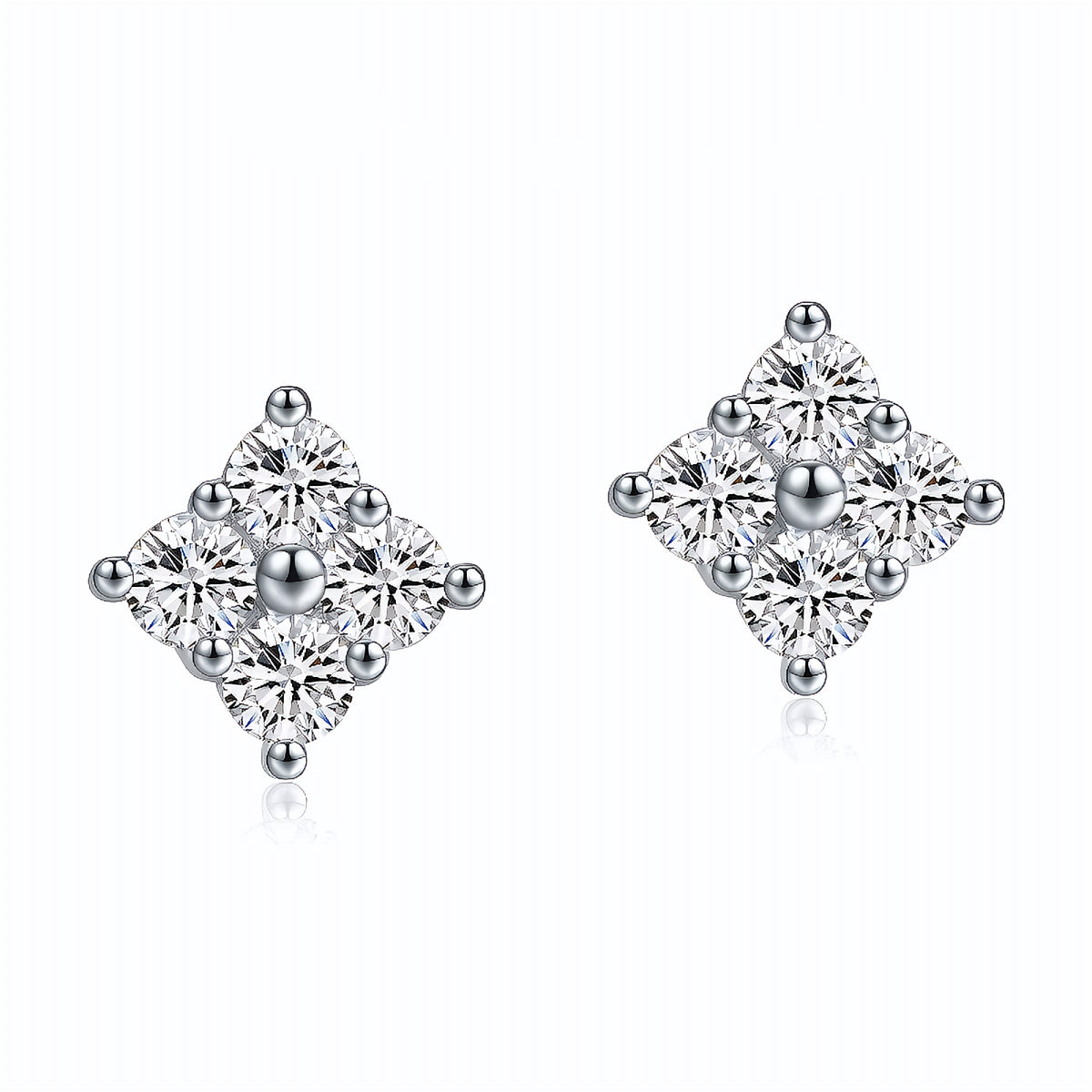 Brinco Ponto de Luz em Moissanite – Virena Clovera